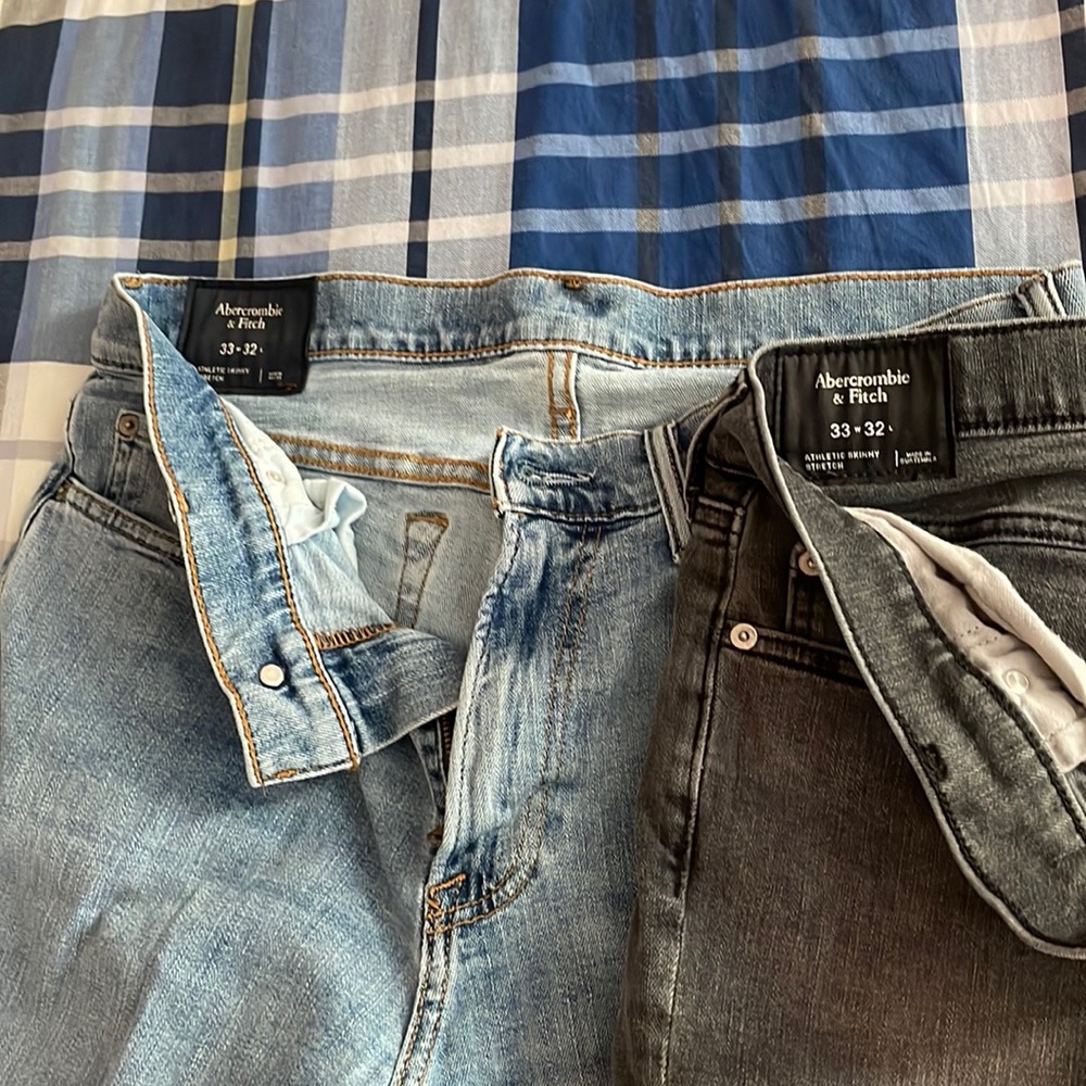 Two Abercrombie & Fitch Mens Athletic Skinny Stretch jeans gray and light blue